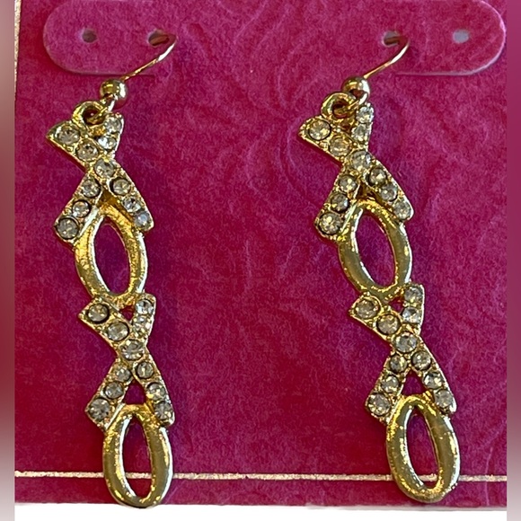 NWT Holiday Lane Valentine's Day Gold "XOXO" Dangling Earrings - Picture 3 of 5